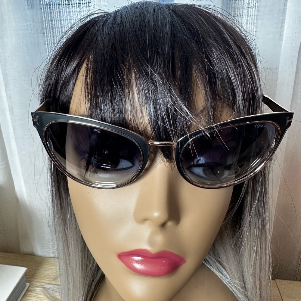 Tom Ford Black and purple Cat-Eye Sunglasses